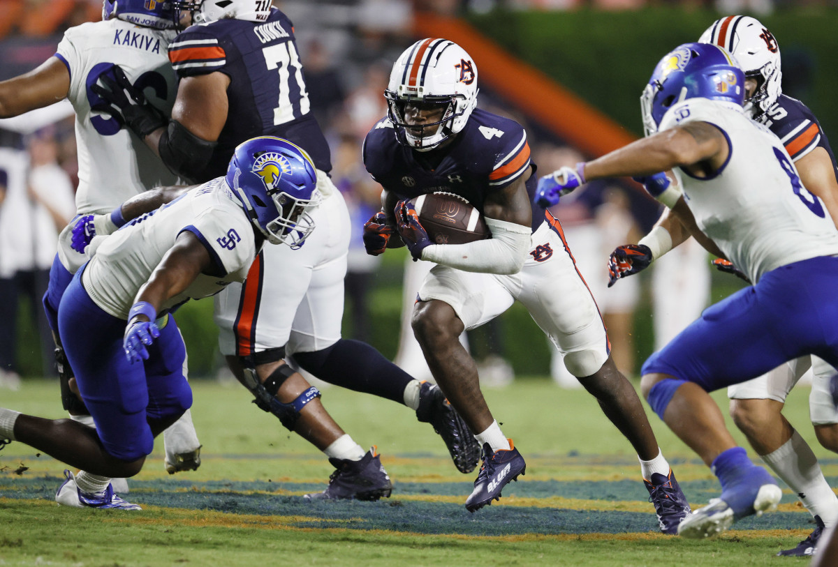 Auburn running back Tank Bigsby
